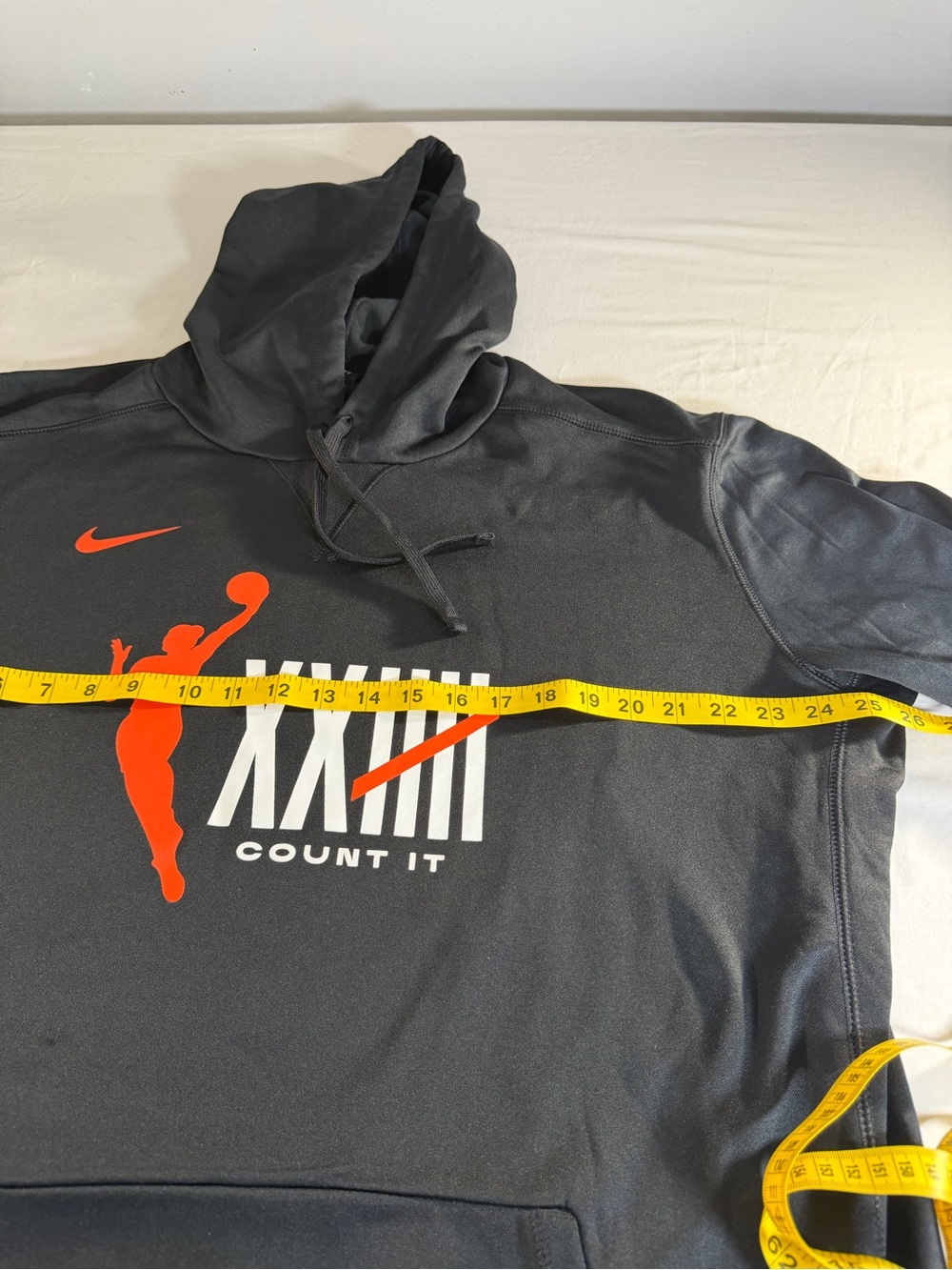 Nike WNBA Dri-FIT Therma Black Orange COUNT IT XXIIII Hoodie Mens XXL M4156 - Picture 6 of 9